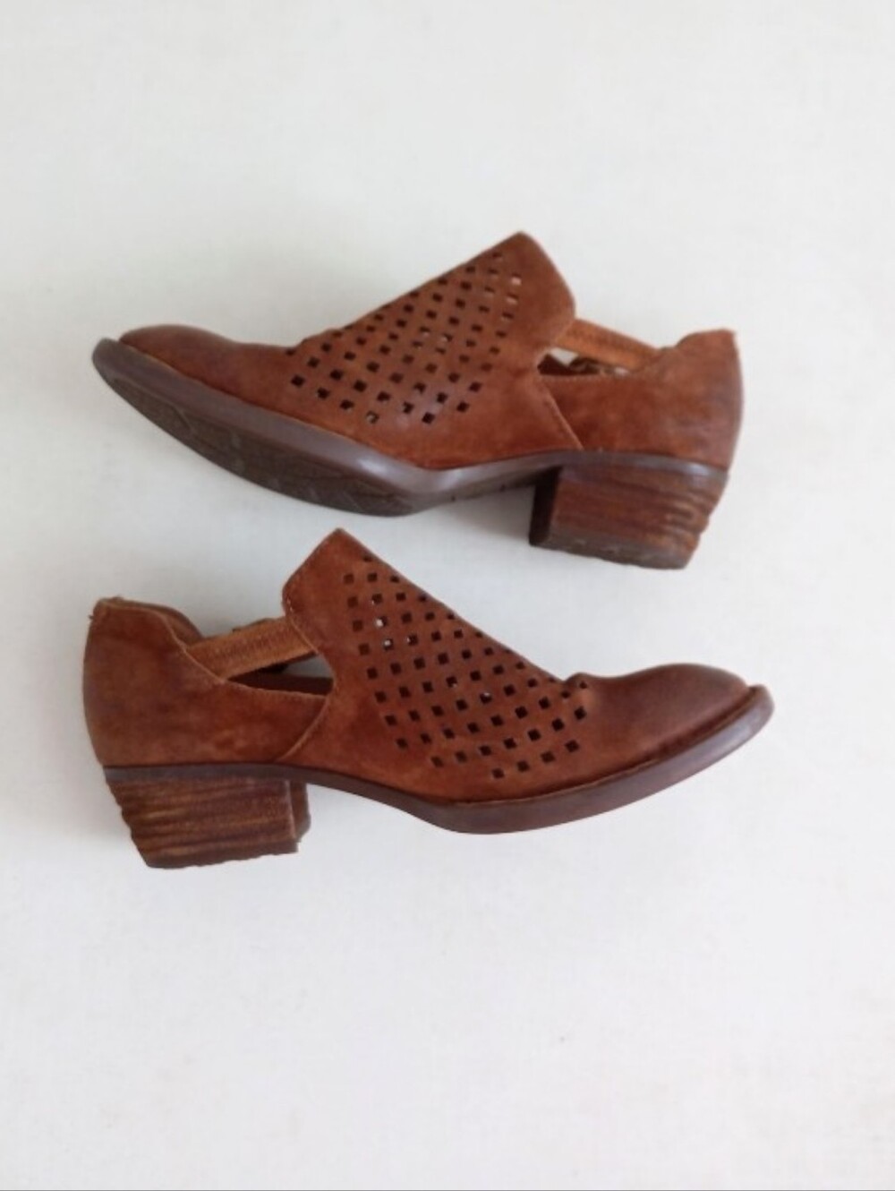 Born Nanna brown suede perforated cut out booties - Picture 4 of 13